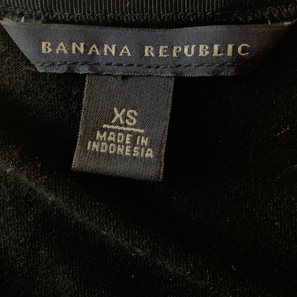 Banana Republic Black Cowl Neck Shell - Picture 3 of 3